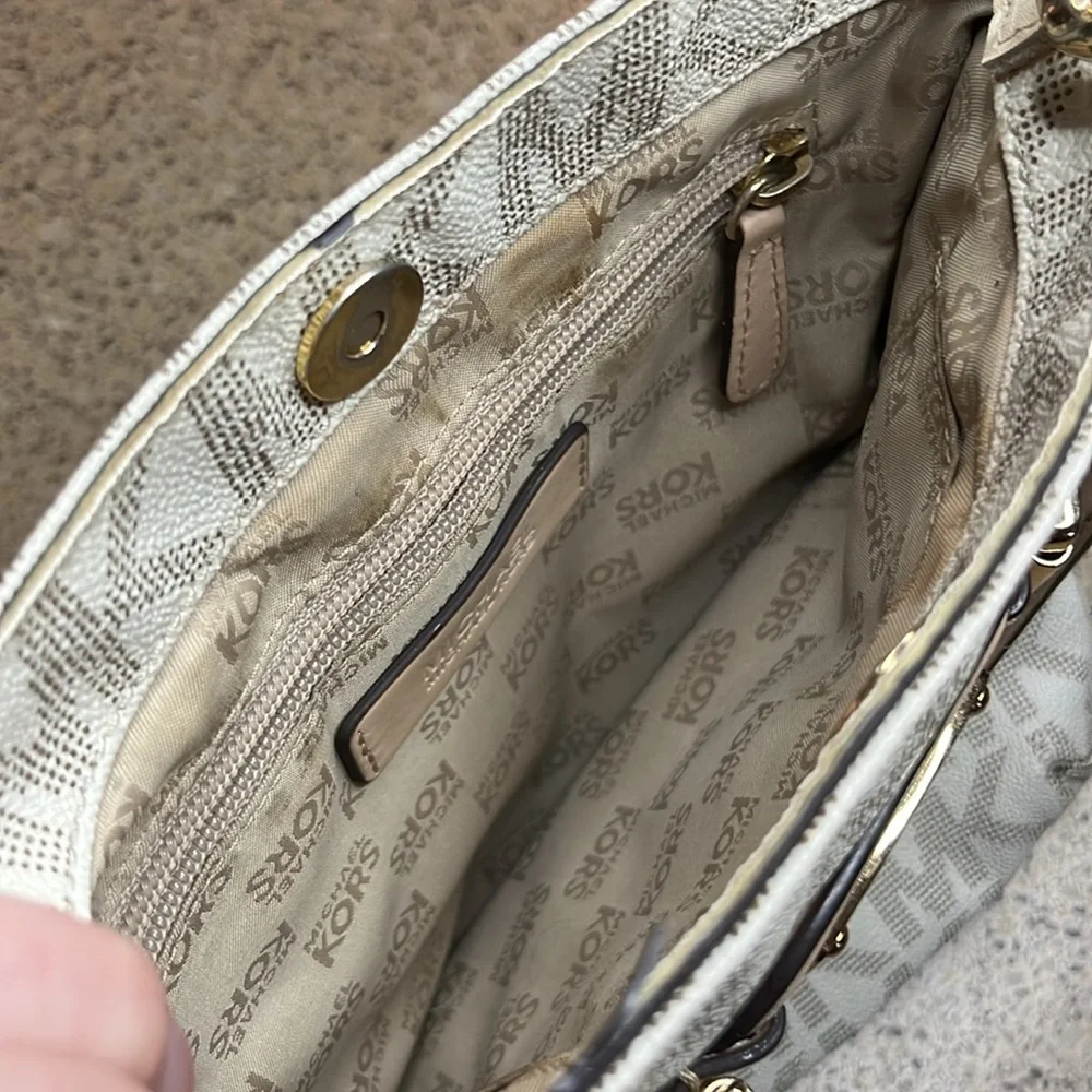 Michael Kors White and Beige Crossbody Purse